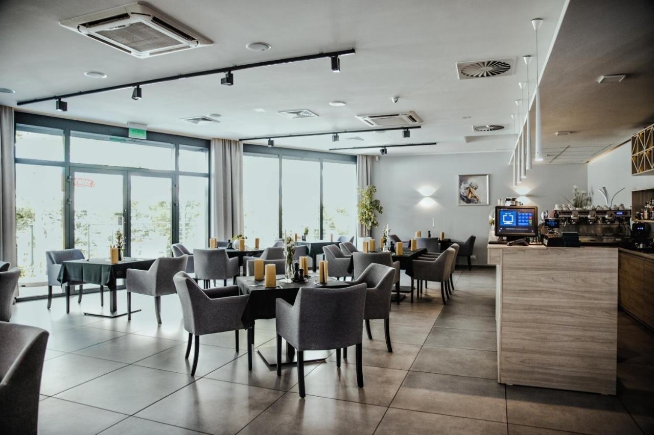 格利维采 Restauracja Park Szwajcaria酒店 外观 照片