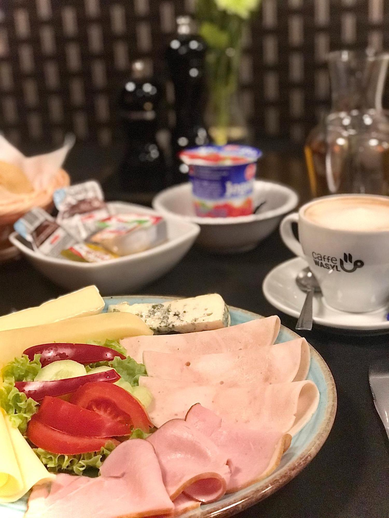 格利维采 Restauracja Park Szwajcaria酒店 外观 照片